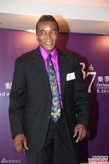 组图：汪明荃与中乐团人士一齐出席午餐会