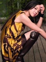 组图：汤唯登《Cosmopolitan》 影后演绎光影童话