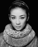 高清组图：黄奕拍摄冷艳时尚大片(组图)