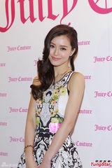 组图：MandyLieu红裙亮相 徐濠萦文咏珊同场