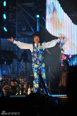 高清：SMAP开唱 林志玲助阵木村拓哉演大变活人