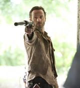 组图：《行尸走肉》曝剧照 丧尸造型惊悚刺激