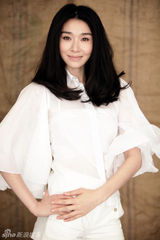 组图：陈丽娜白衣写真素雅风情