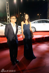 组图：风尚大典陈燃撞衫张梓琳 接棒ELLE代言信心足