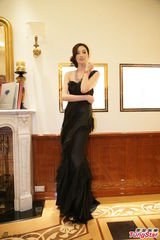 组图：吴佩慈为珠宝走秀 身姿优雅气质华贵