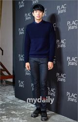 组图：车艺莲任瑟雍出席时尚品牌发布会