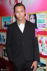 组图：容祖儿幻想有另一半 陈伟霆否认拍裸照