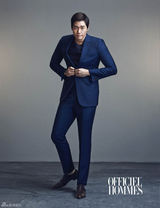 高清组图：韩星刘智泰拍写真演绎熟男风范