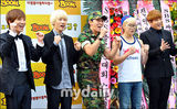 组图：韩国艺人Boom退伍 SJ成员与朴宰范等到场祝贺