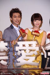 组图：炎亚纶首次合作郭雪芙：她是我心中第一