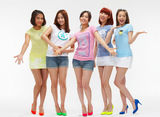高清组图：Wonder Girls热裤代言 时尚健康阳光
