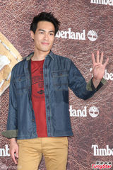 组图：郭采洁杨佑宁获封“最吸金”情侣档