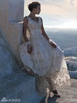 幻灯图：周伟童浪漫婚纱性感写真 委婉大气显唯美