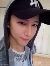 组图：最美伪娘雌雄莫辩 变身神仙姐姐秒杀女星