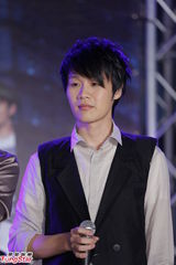 组图：IO团员新专辑发布会回忆心酸往事