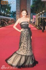 幻灯组图：金像奖红毯点评 熊黛林古典美叶璇最性感