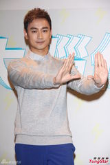 组图：林佑威沦陷《来自星星》赞全智贤超完美