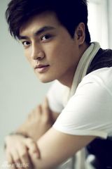 高清组图：刘晓虎时尚写真 儒雅睿智尽显型男风采