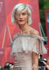 高清图：《写在水中的承诺》首映 评委主席昆汀捧场