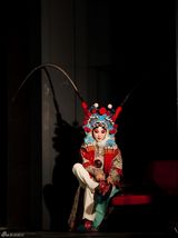 高清幻灯：青春京剧《佘赛花》后台探秘