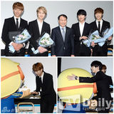 组图：CNBLUE任慈善大使 与波鲁鲁互动显童心