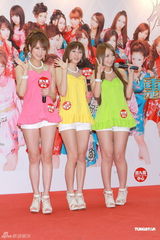 组图：吉泽明步希崎杰西卡亮相 下月将于香港开唱