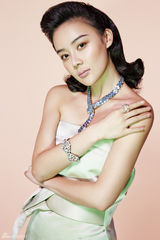 组图：袁姗姗时尚写真 别样魅力清新来袭