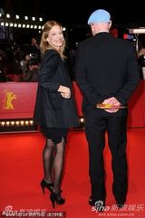 高清图：《大将军寇流岚》首映 巴特勒查斯坦嬉闹