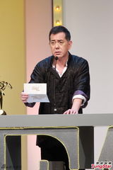 组图：阿诺尔凭《你的子宫》获最佳女主角