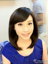 组图：台湾甜美女主播吴宇舒生活照