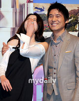 组图：林昌正金奎丽出席新片《害怕爱情》媒体首映