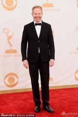 组图：《摩登家庭》男星杰西-泰勒-弗格森亮相