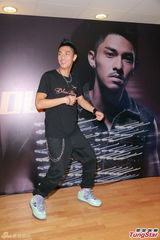 组图：关楚耀个唱邀张学友坐阵 遗撼谭咏麟未到