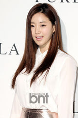 组图：金莎朗孔贤珠李侑菲出席某品牌新品发布