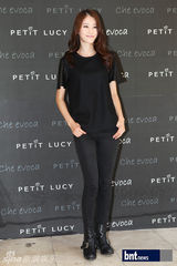 组图：韩星王智慧金智秀等为时尚活动站台