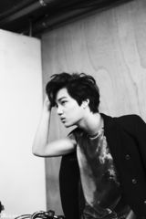 组图：EXO-K成员KAI迎接二十岁成人礼