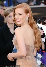 组图：第85届奥斯卡颁奖礼红毯-杰西卡-查斯坦