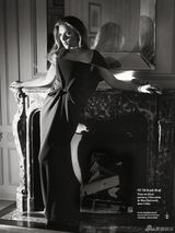 组图：斯嘉丽-约翰逊登《名利场》演绎奢华性感