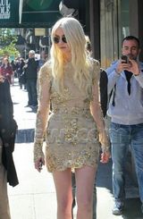 组图：《绯闻女孩》最终季片场 S与Dan浪漫婚礼