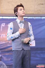 组图：炎亚纶视周杰伦为贵人 与初恋女友话题多