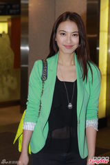 组图：陈百祥庆63岁生日 笑称与王维基有缘