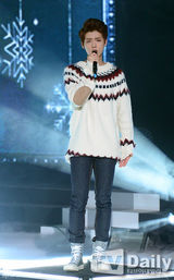 组图：EXO与FT等录节目 SISTAR孝琳惹火