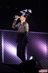 组图：黄耀明个唱何韵诗亲吻 林宥嘉变粉丝献唱