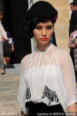 组图：尚雯婕陈燃助阵巴黎2012春夏时装秀