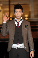 组图：KBS2TV电视剧《Dream high》公开拍摄现场