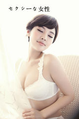 组图：徐冬冬日本发展拍摄清凉写真