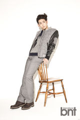 高清组图：韩星朴基雄拍写真 雕刻外貌精致帅气