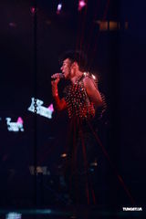 高清组图：许志安香港性感开唱 郑秀文现身不许求婚