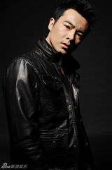 组图：于波质感大片冷峻不羁尽显酷男本色
