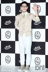 组图：尹恩惠Tiffany等众星亮相时尚活动